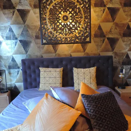 فندق مبيت وإفطار Des Hortensias 3*